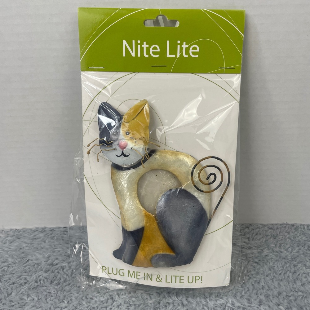 Metal Funky Cat Nightlight Yellow Calico Capiz Shell Plug Crazy Cat Kitty